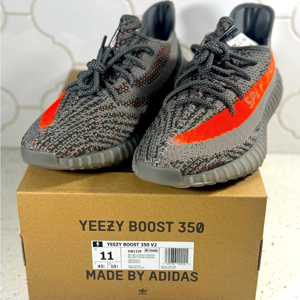 *NWB* ADIDAS YEEZY BOOST 350 V2 BELUGA REFLECTIVE SIZE MEN'S 11